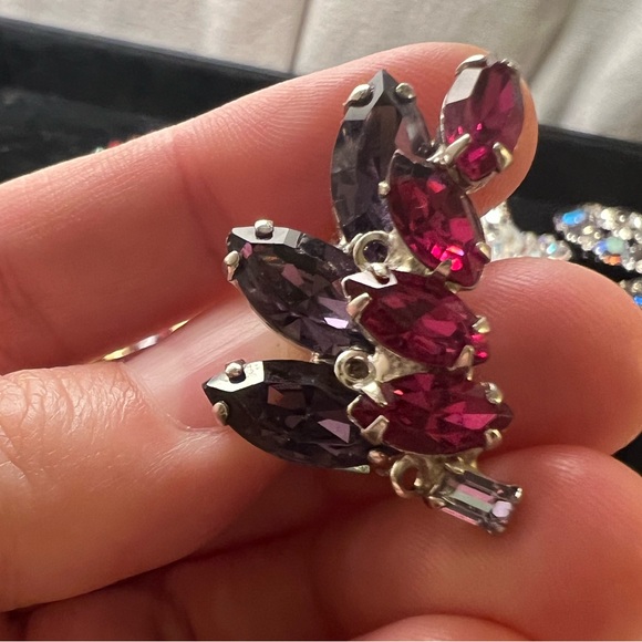 Vintage Hobe Pink and Purple Rhinestone Silver Tone Clip Earrings - Picture 2 of 7